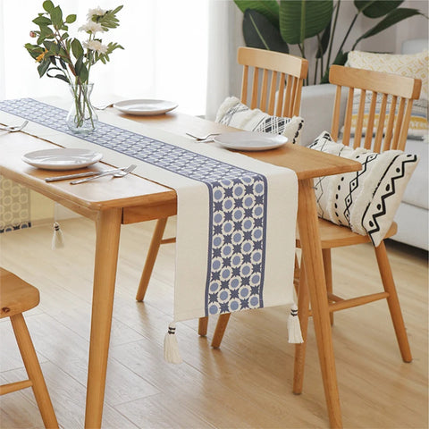 Ara Table Runner